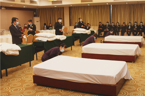 1603881248239270.jpg 8鋪床_副本.jpg